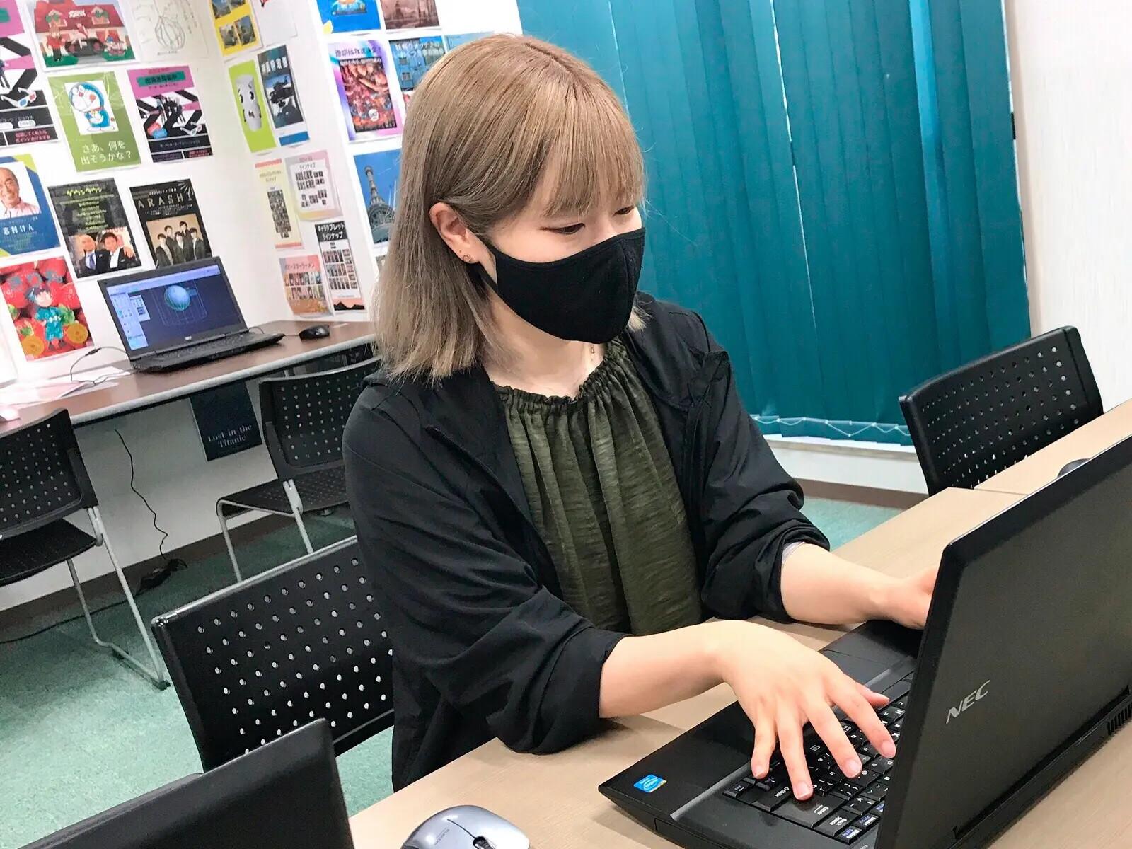 パソコンあいだっく川崎のスタッフ：新川